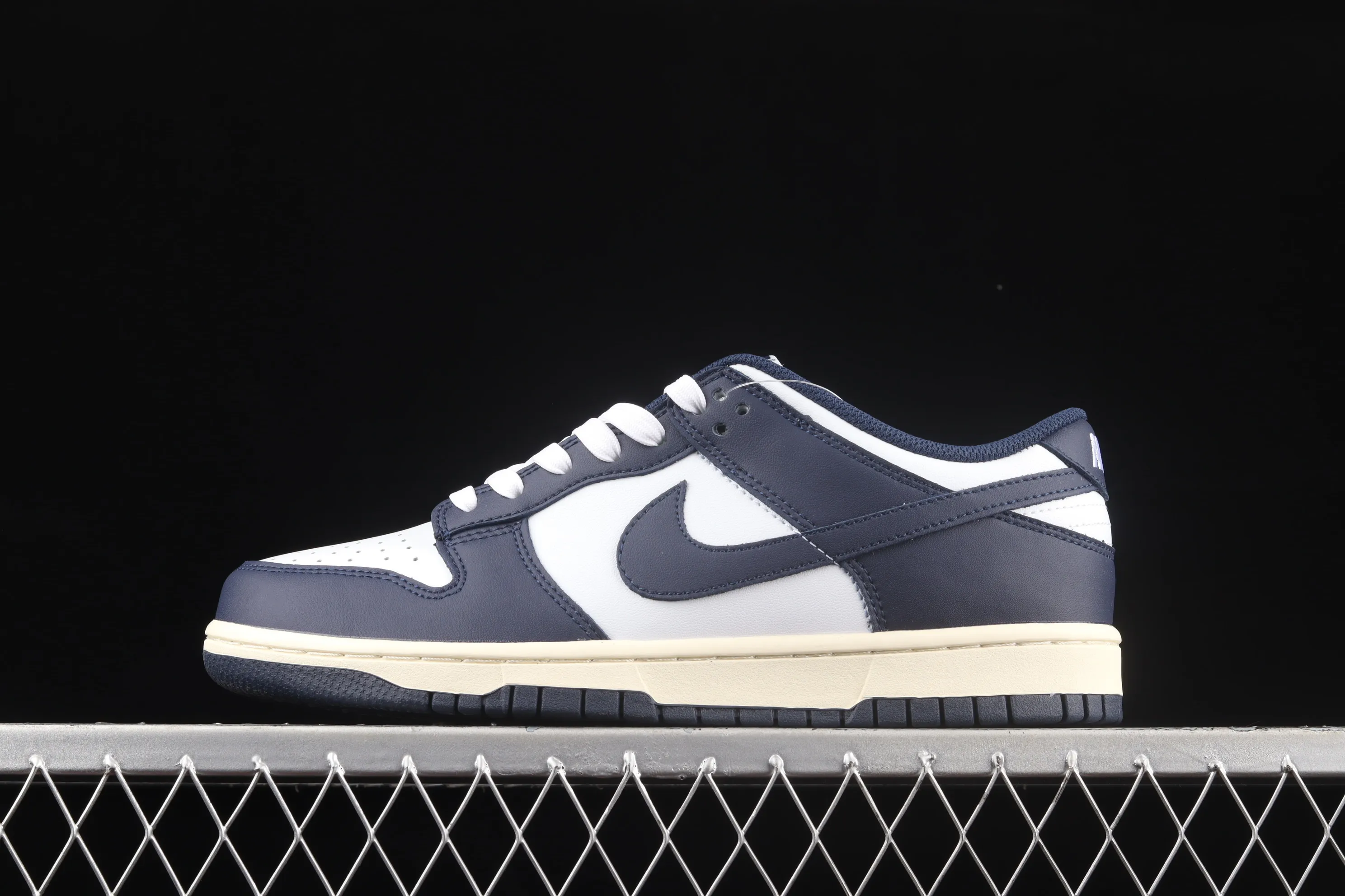 All Categories Nk SB Dunk Series Nk SB Dunk Low Low-top Sneakers Nk SB Dunk Low "Navy Blue" Navy Blue Color SB Smashed Backboard Fashion Casual Sneakers DD1503-115